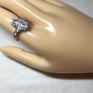 Woman’s Exquisite 925 silver—Faux Diamond Ring —looks real!!